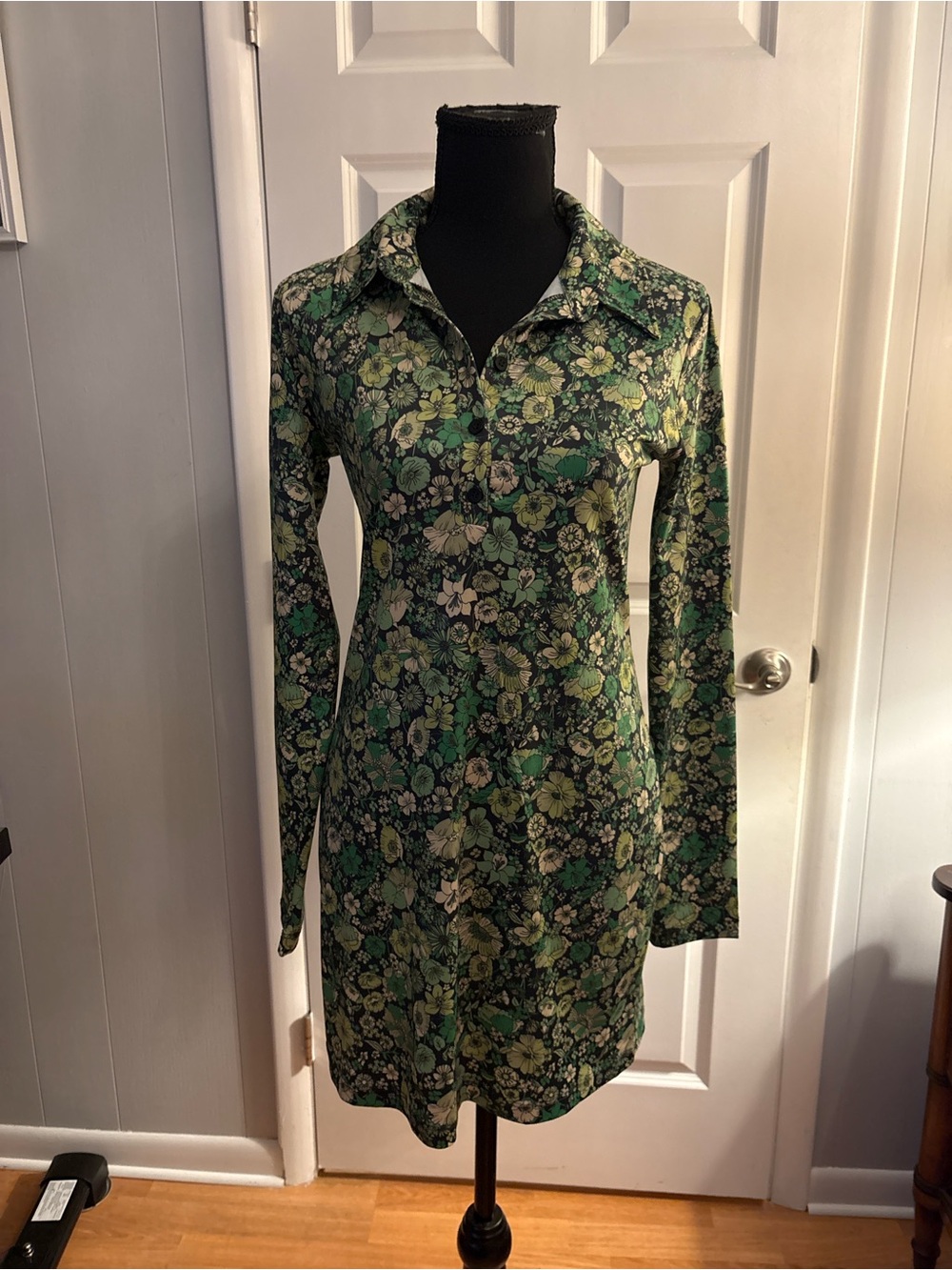 Zara Retro 70s-Inspired Green Floral Long Sleeve Polo Mini Dress